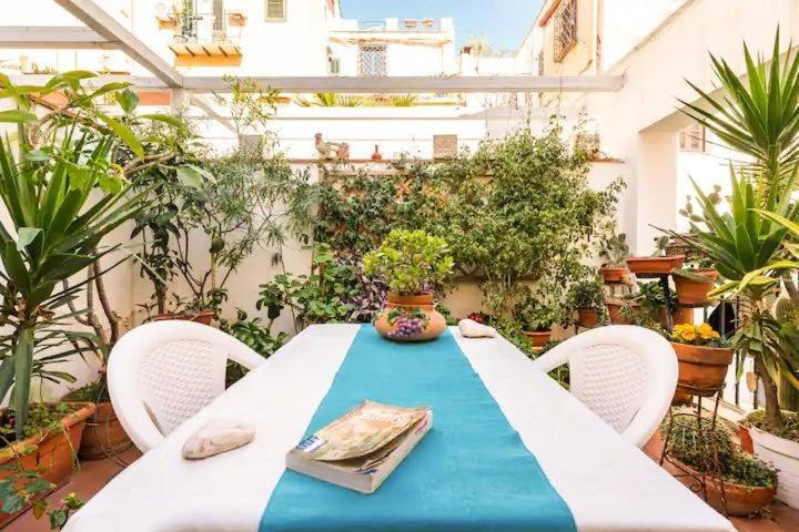 At Kalsa Quiet Flowered Terrace! Free Parking! Ideal For Remote Working! Палермо Екстериор снимка
